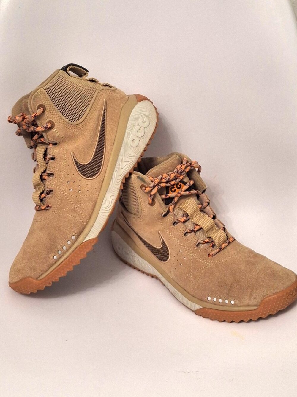 RARE Nike ACG Angels Rest Hiking Sneaker Men 10 Parachute Beige Bone AQ0917-200
